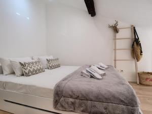 Appartements Nestor&Jeeves - DUPLEX MIROIR - Hyper center - Shopping area - Top floor : photos des chambres