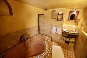 Riad Toyour- Riad of birds