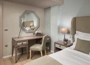 Superior Suite with Sea View room in Torretta Palace Hotel