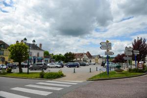 Hotels Logis Hotel de la Poste : photos des chambres