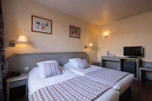 Hotels The Originals City Hotel de l Ange Guebwiller : photos des chambres