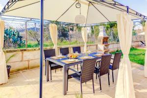 Can Gelaberts by Sealand Villas