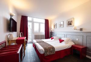 Hotels The Originals City Hotel de l Ange Guebwiller : photos des chambres