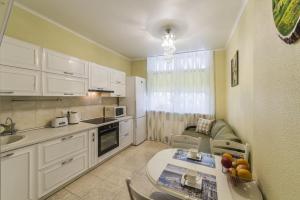 1 Поверх ж к Паркові Озера метро Дарниця институт Серця МВЦ