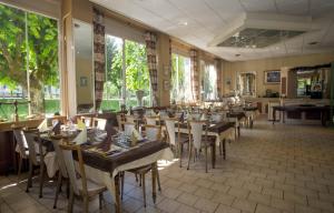 Hotels Hotel Au Val Dore : photos des chambres