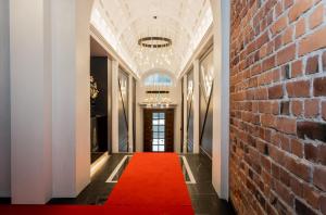 Thomas Home - Trendy, Central & Balcony