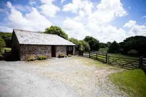 Sharlands Farm Holiday Cottages - Marhamchurch