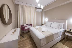 Brand New Luxury Apartment Close to Acropolis up to 5 Beds