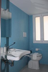 Deluxe Double Room (2 Adults + 1 Child)