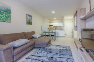 Seguro Spacious apartment with roomy terrace