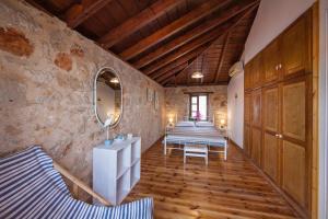 Rosalia Apartments Halki-Island Greece