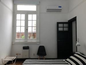 Antiguo departamento con excelente ubicación