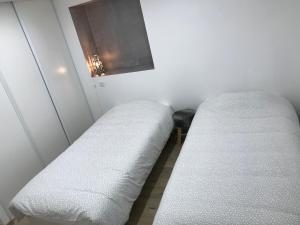 Appartements Appartement agreable et moderne - Rez de chaussee - Blainville Sur L'Eau : photos des chambres