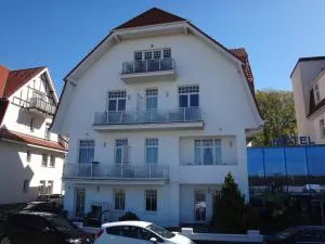 Residenz am Strande - 瓦尔内明德