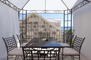 Villa Petit in Brela, private pool