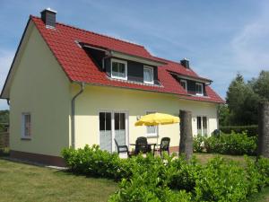 Ferienhaus Beautiful Holiday Home with Sauna in Kuhlungsborn near Sea Kühlungsborn Deutschland