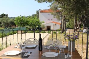 Gorgonia Suites in Verunic