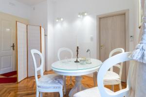 Elegant & Enchanting - Apartment At Old Town Entrance -