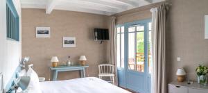 Hotels La Fregate : photos des chambres
