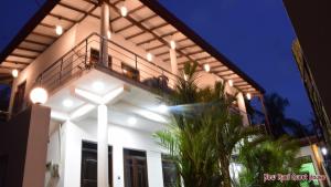Anusha Resort Hotel