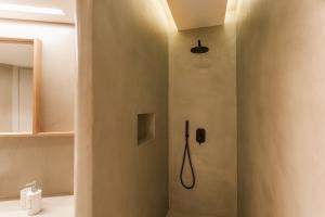 *** Apt 110m2 3bed 2bath, walk to Acropolis ***