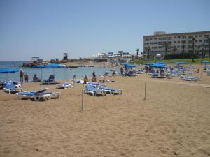 Penelope Beach Hotel Apts