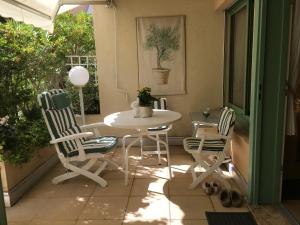 Appartements Joli studio cosy avec patio a VIllefranche sur mer : photos des chambres