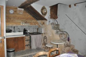 Appartements esprit brocante gite classe saint jeannet : photos des chambres