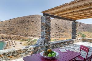 Xyla Beach Studios Kea Greece