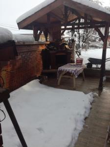 Topuzovi Guest House