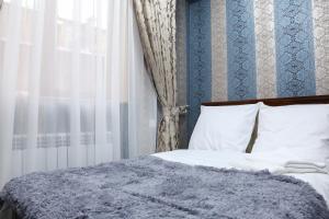 Double Room with Private Bathroom room in Lovely Hotel in Centre