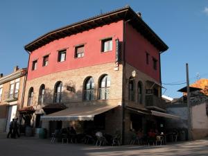 Pensjonat Hostal Suetxe Los Arcos Hiszpania