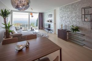Opatija Deluxe Apartment with swimming pool