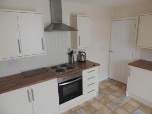Apartment 2, 27 Skinner Street