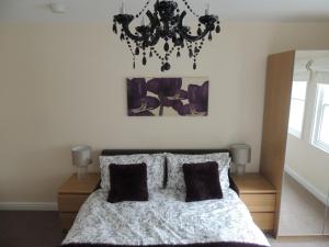 Apartment 2, 27 Skinner Street