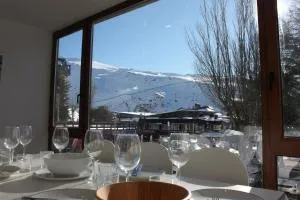 Apartamento amplio y acogedor, en plaza de Pradollano - Sierra Nevada