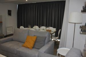 Apartamento amplio y acogedor, en plaza de Pradollano