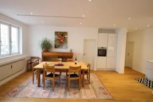 Fewo am Josephsplatz 125 m2 - Munich