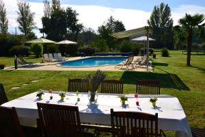 Maisons de vacances Gites Grand Pre ! et la Roulotte de Roquecor : photos des chambres