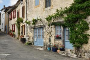 Maisons de vacances Gites Grand Pre ! et la Roulotte de Roquecor : photos des chambres