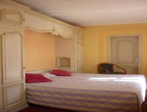 Hotels Hotel des Vosges 5 rue de la gare : Chambre Triple