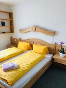 Comfort Triple Room with Shower room in Garni-Appartement Collina