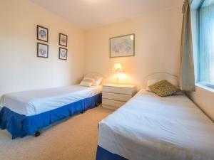 Seaspray U4 21 Warne Tce