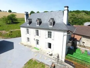 Domaine Lacay - Fichous-Riumayou