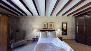 Ancient Emperor Guest Estate