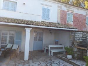 Апартамент Yannys beach house Кассиопи Греция