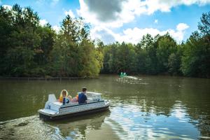 Villages vacances Center Parcs Les Bois Francs : photos des chambres