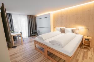 Family Room (2 Adults + 2 Children) room in Hotel Seebüel