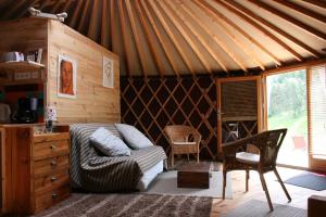 Tentes de luxe Yourtes en Terrasse : photos des chambres