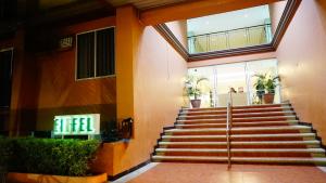 Eiffel Suite Chateau Elysee near NAIA Airport